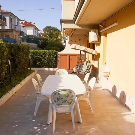 Conero - Parcheggio&patio A Due Passi Dal Mare Appartamento Marcelli