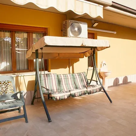 Conero - Parcheggio&patio A Due Passi Dal Mare *