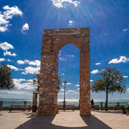 Conero - Parcheggio&patio A Due Passi Dal Mare Appartamento *